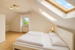 Cozy City Apartments 3, 2-Room Flat for Vacation & Messe Düsseldorf, Perfect Connectivity - 3