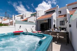 Modern 3 Bedroom Villa with Hot Tub in Costa Adeje - 8