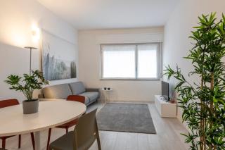 CityLife 6 - Bright Two Bedroom Apt - B Home - 6