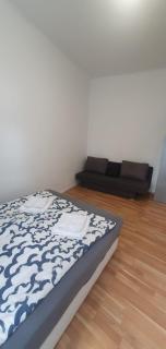 Great 2 Bedrooms Apartment near Enkplatz U3 - 9