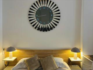 Modern Central Apartment, Athens - 4