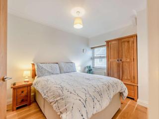 Clareston Cove - a lovely 3 bed cottage with sauna in Tenby town centre - 2