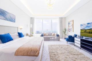 Sky-High Elegant Suite at Palm Tower - 4