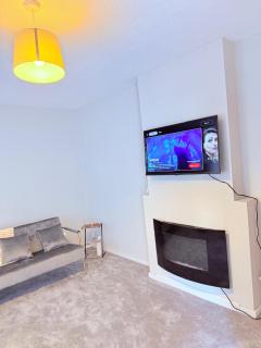 Spacious 3-Bed Contractor-Friendly Home - 8