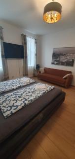 Comfy & Cozy Studio near Enkplatz U3 - 5