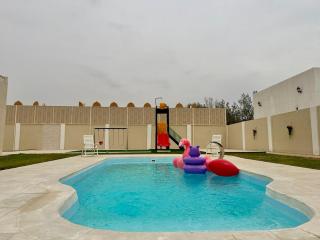 4-Bedroom Villa in Karaana - 9