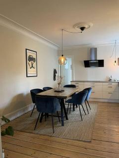 Luxe Kings Garden view apartment - 2