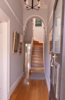 Beautiful 3- Bed House - 4