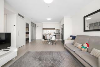 Experiencing Uni Life 2BR Kelvin Grove Parking 703 - 7