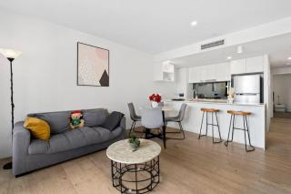 Cultural Charm - 2BR Apartment in South Brisbane 20804 - 7