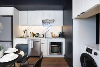 1BR Gym and Parking - On Rvrwalk - Pet-friendly - 7