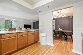 City Luxry Free Parking Sleeps 8 Prime Loc - 3