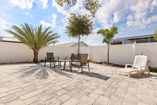 Modern 4BR Home | Private Pool + Near Disney - 7