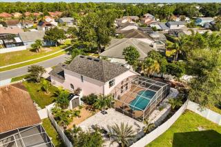 Modern 4BR Home | Private Pool + Near Disney - 4