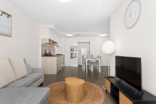 Bright Cozy 1BR Parking&pool&gym ZEST 1405 - 5
