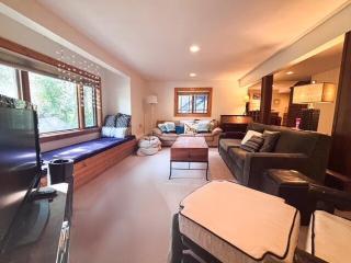 Riverfront Olympic Valley 1BR - 6