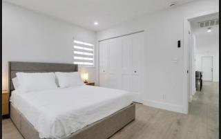 Renovated Modern Home with Big Pool & Ocean Access - 6