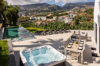 Garden Villa Luxury Retreat with Pool & Views - Funchal - 8
