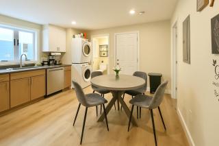 Cozy 4BD2BA Near Boston-Encore-T-Station and Diners - 3