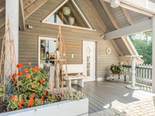 Mountain Apartment Getaway - 1