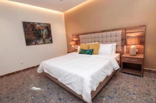 SuiteY Serviced Living - 6