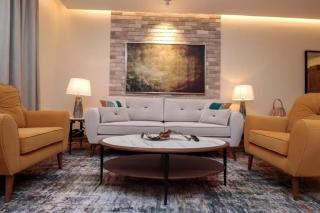 SuiteY Serviced Living - 2