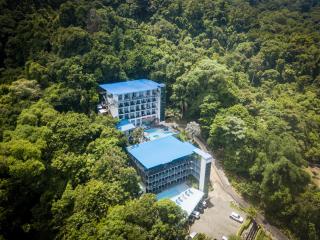 El Faro Containers Beach Hotel - 0