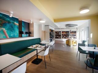 B&B Hotel Jena - 8