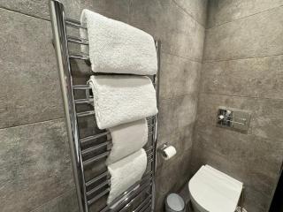 Elegant One Bedroom Apartment in Central London - 9