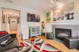 Uncork and Unwind FREE Parking POOL Walk to Broadway! - 8