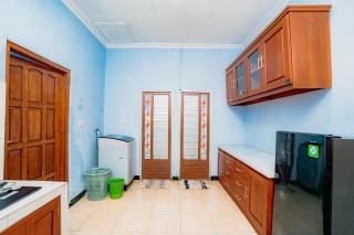 Guest House Ponorogo 1 -  - 6