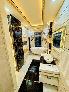 Luxury rooms for guests - 4