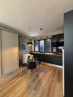 Niraya Residence, The Luxury Suites - 5