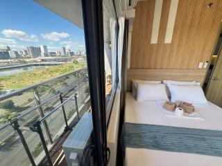 2BR facing Manila Bay & City View Shore 2 Residences MOA with Parking by Prime Stay - 3
