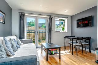 Pet friendly village flat with EV charging - 7