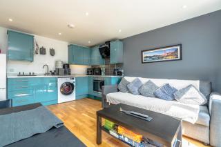 Pet friendly village flat with EV charging - 5