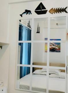 Studio Marine Theme by Emman & Jovy Staycation - Manila - 8