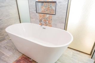 EMC Luxury 4BR Villa ,Pool, Solar , Starlink Wifi - 8