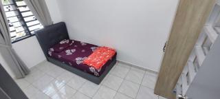 Casa Delora Homestay Jenjarom - - 8