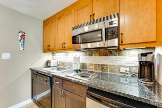 Ski-InandSki-Out Winter Park Condo with Balcony - 1