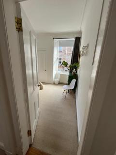 Bright 2 bedroom apartment near the meadows - Edimburgo - 7