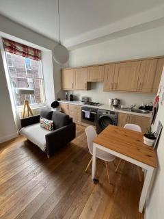 Bright 2 bedroom apartment near the meadows - Edimburgo - 3