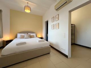 Stay U-nique Apartments Pasteur - 2