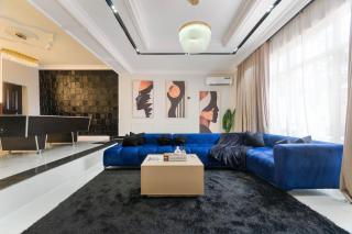 Upscale Residence - 9