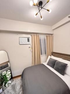 Casa Lyra Staycation Trees Residences - 3