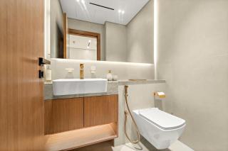 Bright & Cozy 1BR Apartment with Balcony in JVC - 1