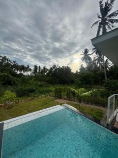 Paradise Villa - 2BR - Private Pool - Peaceful Garden - 4K SmartTV - 7