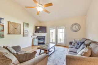 5 Mi to Rocky Mount Mills Modern Retreat with Patio - 8