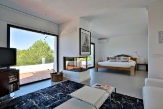 Tranquil 4BR Villa in the Heart of Ibiza City,1046 - 1