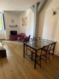 Le Studio des Demoiselles - 1